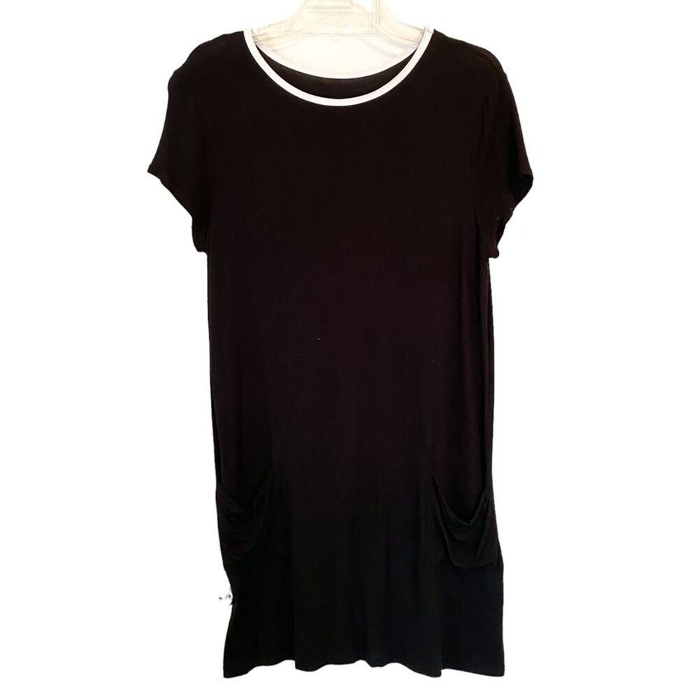 SavLaBrant Boutique Black Pocket Mini Dress Medium Casual Short Sleeve Everyday